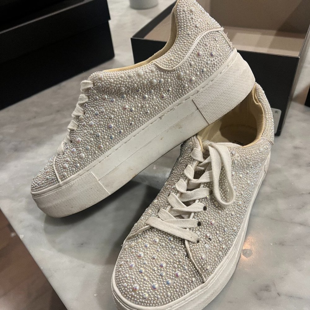 Betsey Johnson Women's Sidny Platform Sneakers